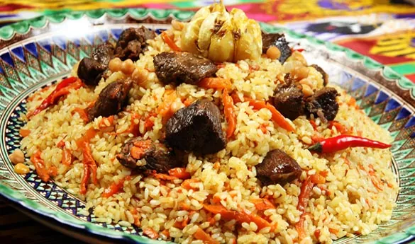 Plov plato tipico uzbeco