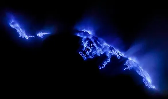 Kawah Ijen volcán en Indonesia más impresionante