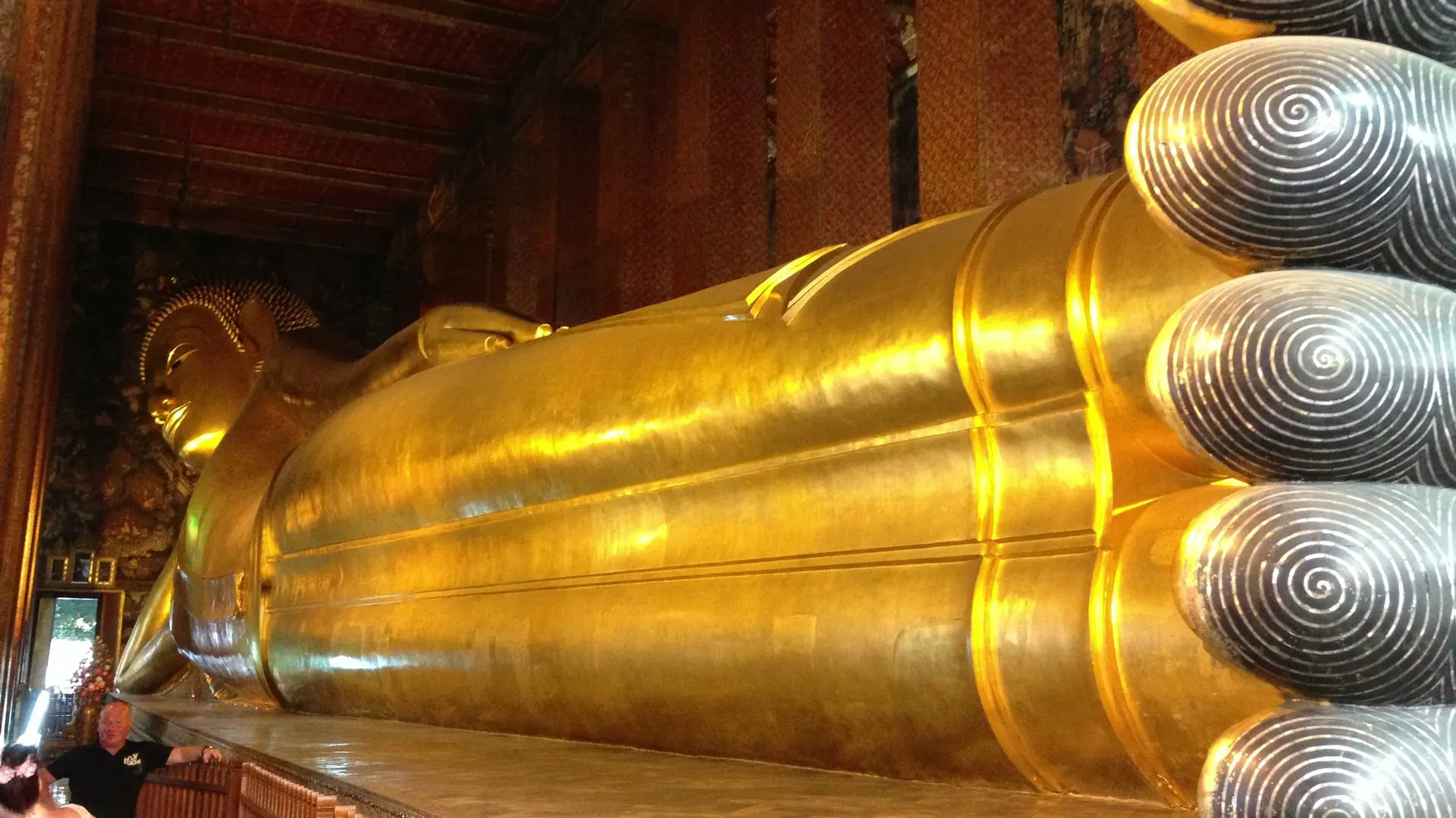 Buda reclinado