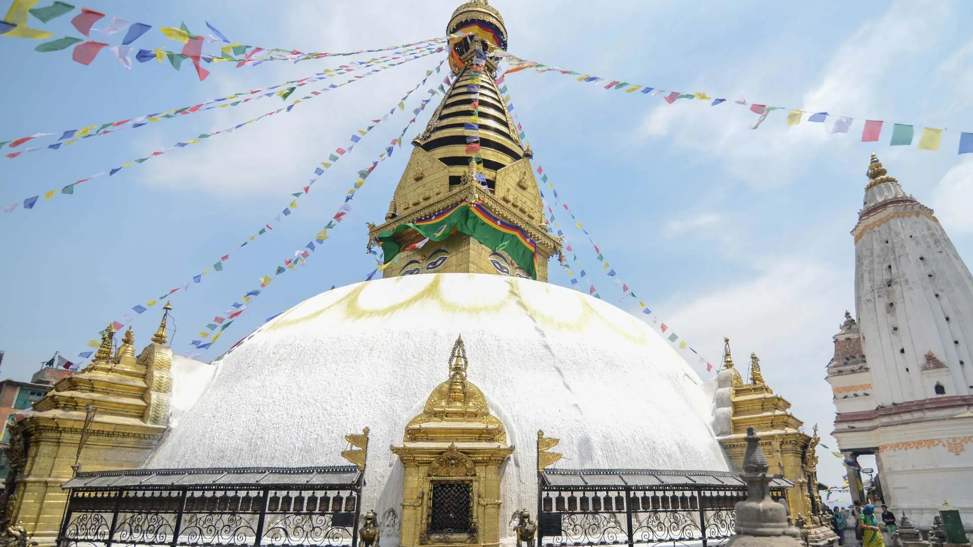 Visita la Estupa Swayambhunath de Nepal