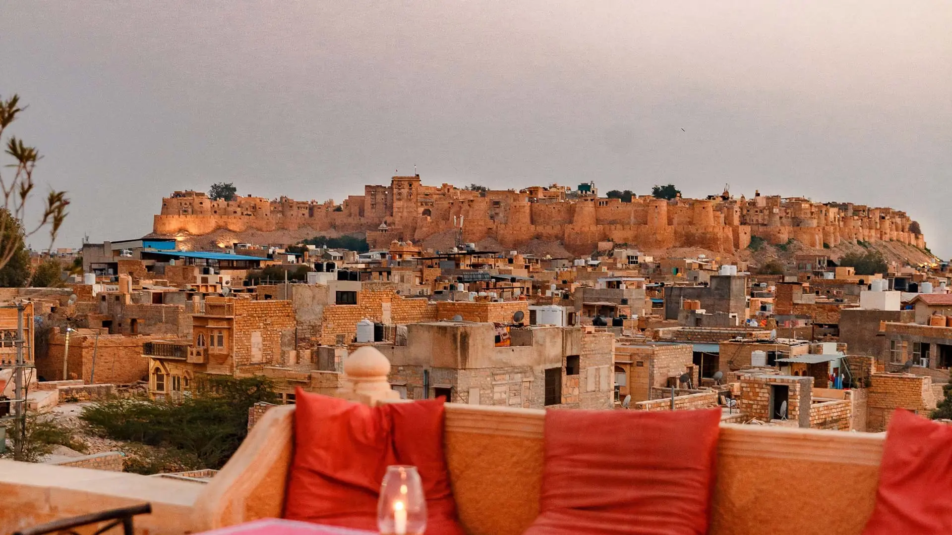 Situada en el desierto de Thar, Jaisalmer