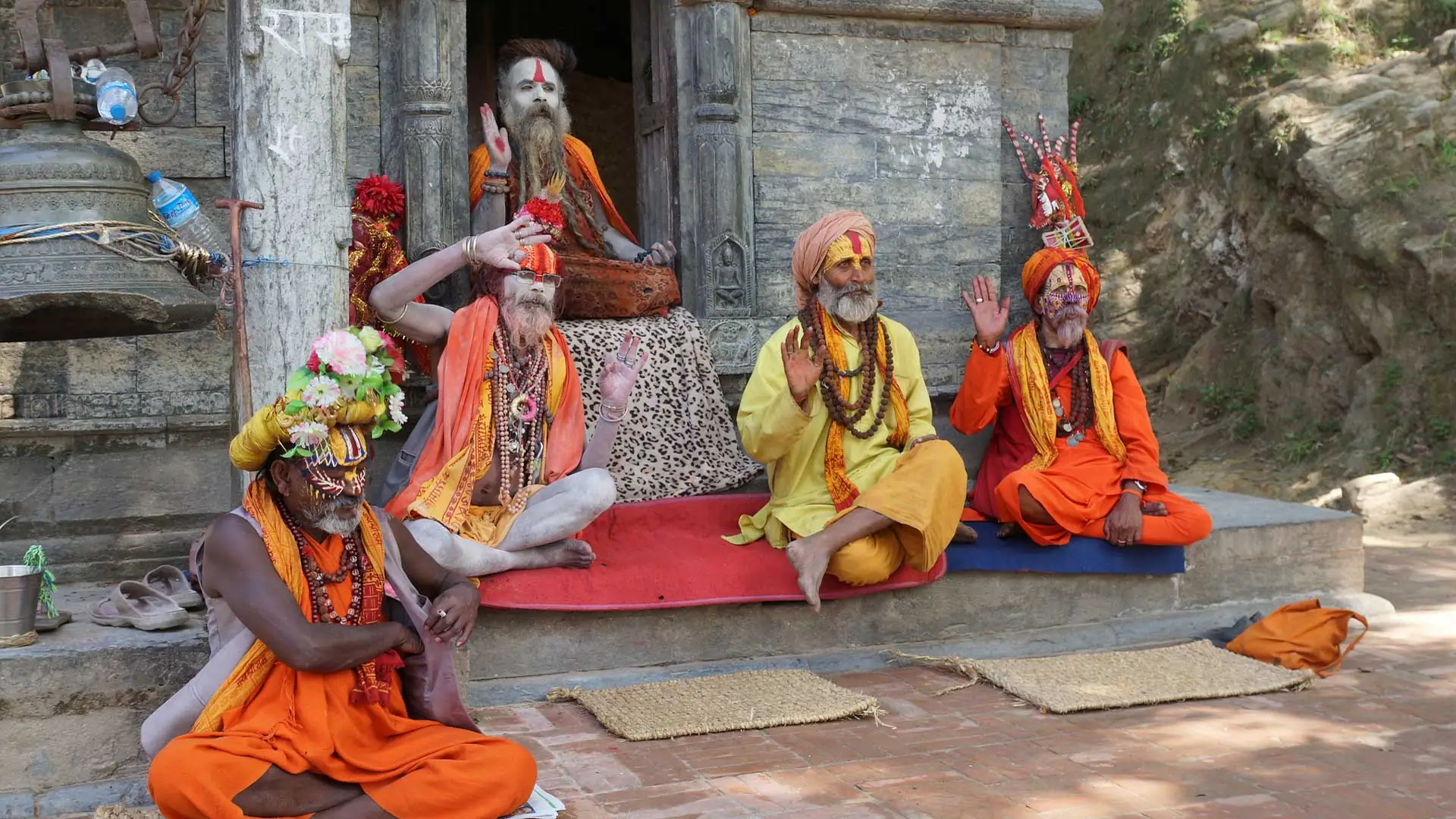 Pashupatinath  Principal centro de peregrinación y cremación en Nepal
