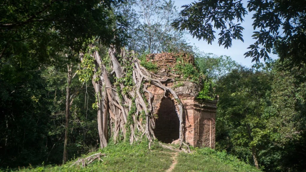 Templo sambor prei kuk, Kampong Thom — Camboya al Completo con Ratanakiri