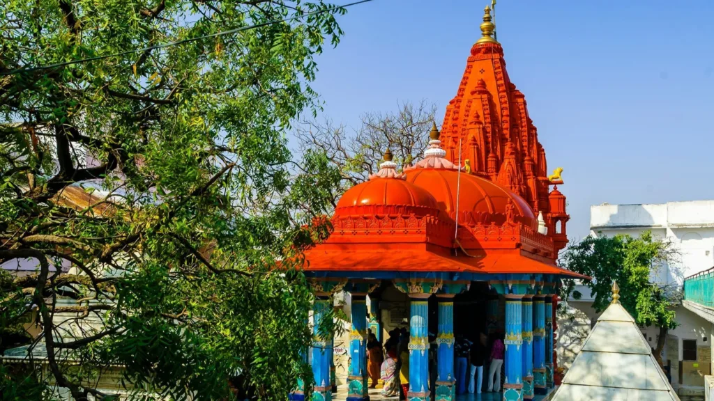 Templo de Brahm, Pushkar — India Norte al Completo