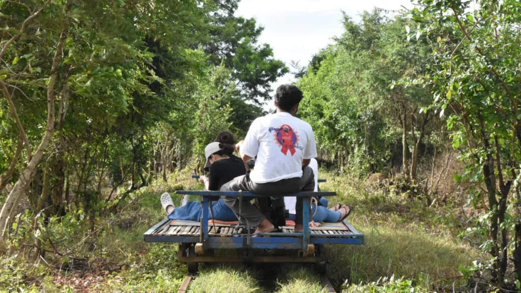 Tren del bambú, Battambang — Camboya al Completo