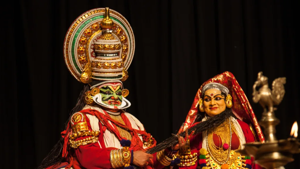 Danzas Kathakali, Cochin — Exótica India del Sur