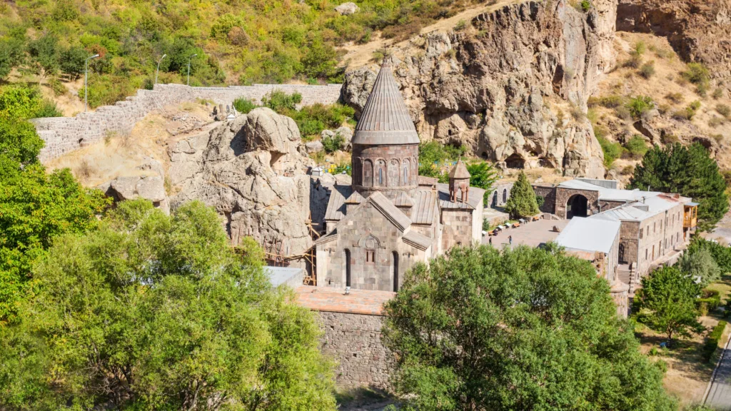 Monasterio de Geghard, Armenia — Atravesando el Cáucaso