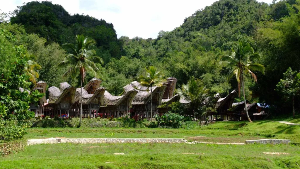 TORAJA — Gran Tour de Indonesia