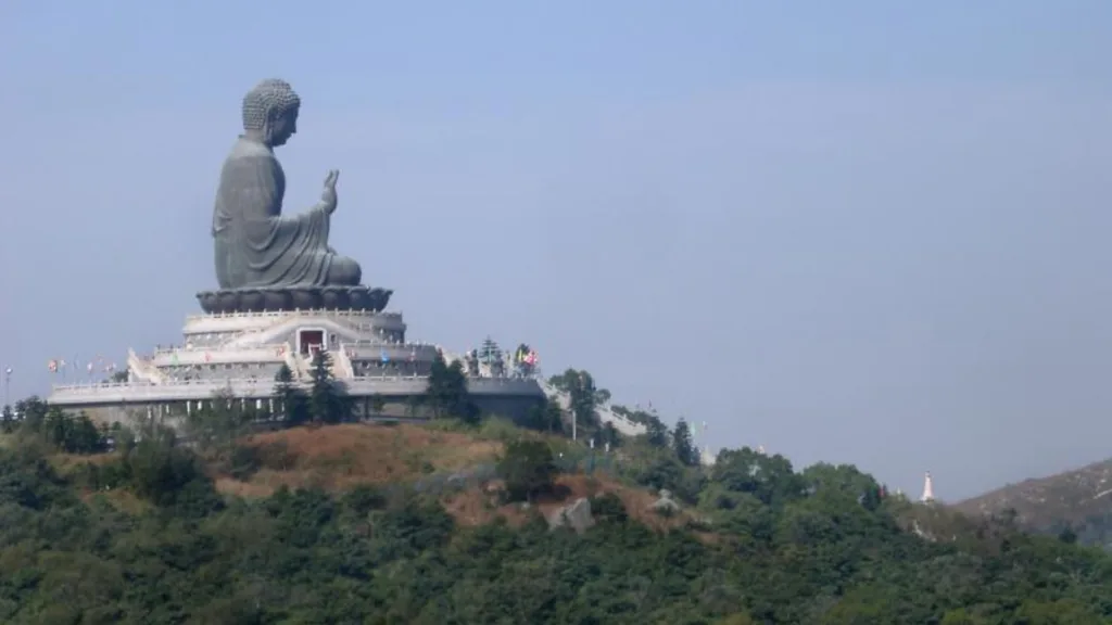 Isla de Lantau — Japón Rascacielos y Tatamis con Hong Kong