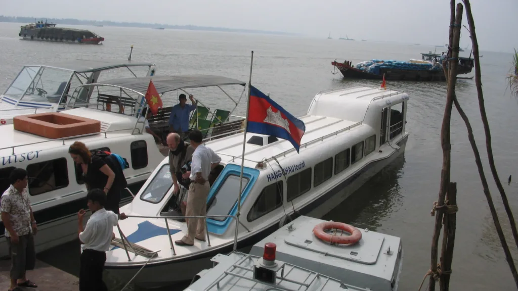 CHAU DOC – PHNOM PENH — Gran Tour de Vietnam y Camboya