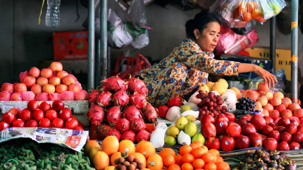 Mercado en Phnom Penh — Gran Tour de Camboya