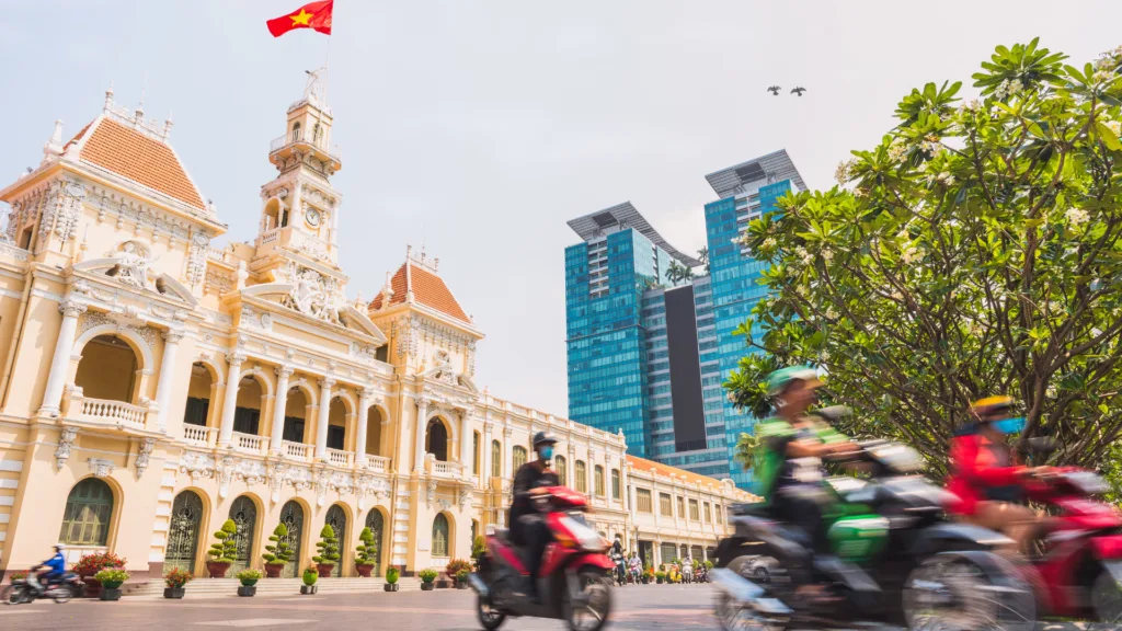 LLEGADA A HO CHI MINH — Encantos de Vietnam y Phu Quoc
