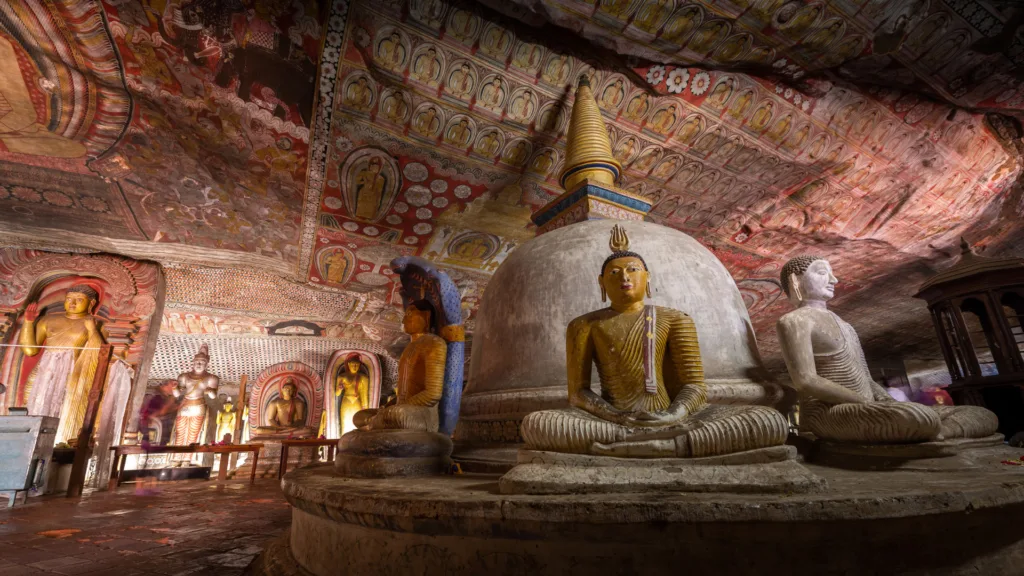 Templo de la Cueva de Dambulla — Explore Sri Lanka con playas Suroeste