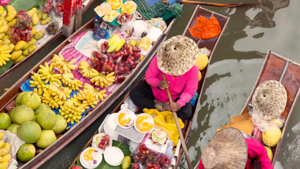 BANGKOK – MERCADO FLOTANTE – AYUTTHAYA — Tailandia Experiencia Sostenible