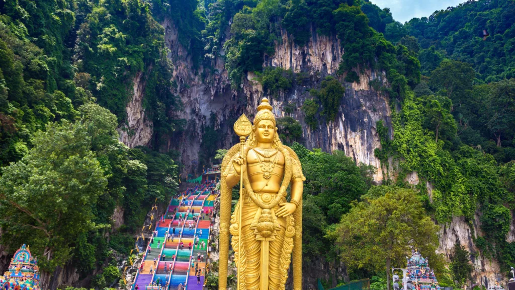 Batu Caves — Kuala Lumpur, Borneo e Islas Perhentian
