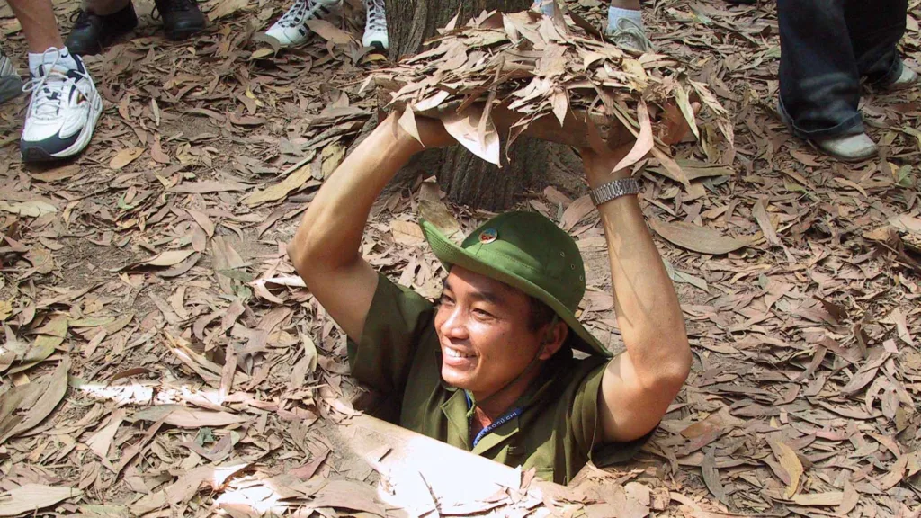 HO CHI MINH – TÚNELES DE CU CHI – DA NANG – HOI AN — Encantos de Vietnam y Nha Trang