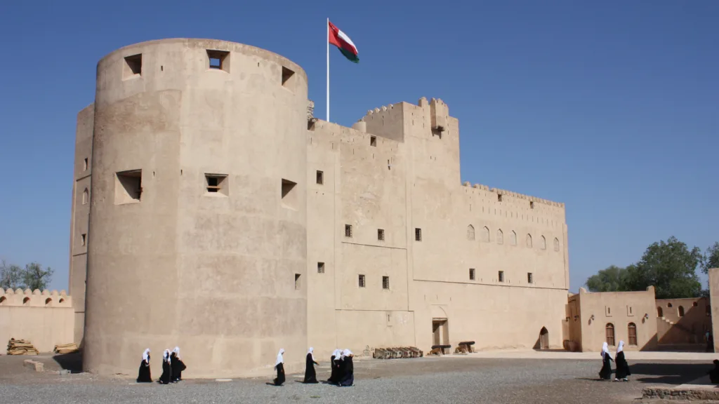 Castillo de Jabreen — Atrévete con Omán