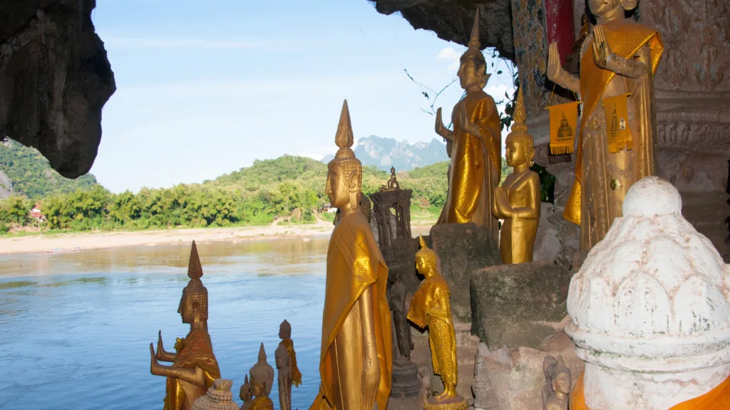 Pak Ou — El Espíritu de Laos