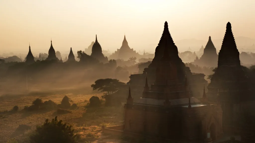 Bagan — Myanmar Clásico