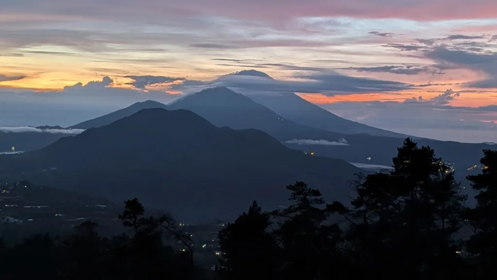 BALI — Bali Esencial