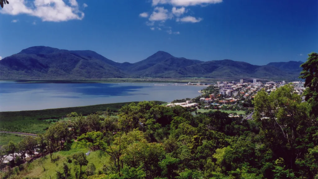Cairns — Australia con Tasmania