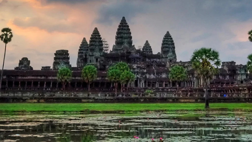 Angkor Wat, Siem Reap — Camboya al Completo
