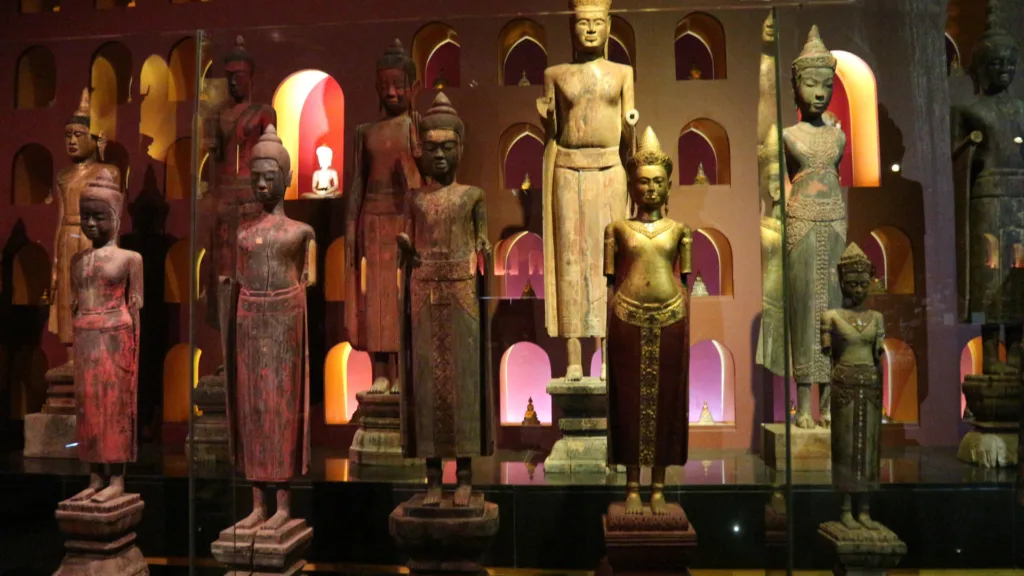 Museo Nacional de Angkor — Gran Tour de Camboya