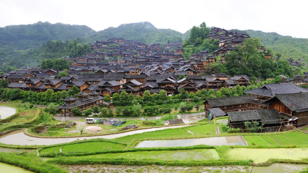 XI’AN – GUIYANG – KAILI — China: Paisajes y Etnias
