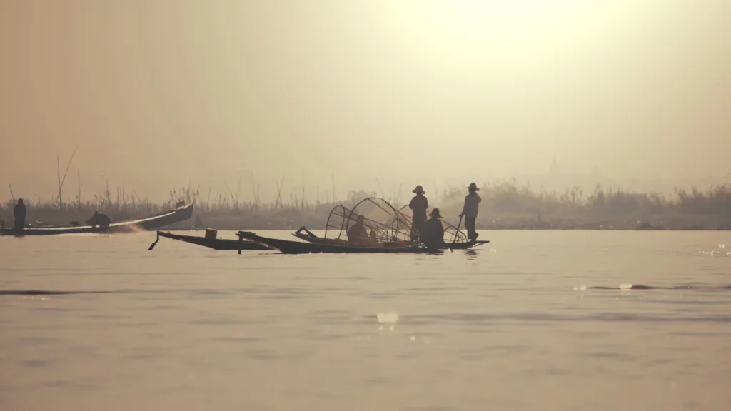 Lago Inle — Myanmar con Phuket y Bangkok
