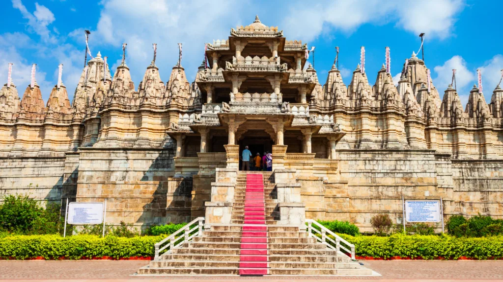 Templo Jainista, Ranakpur — India Norte al Completo