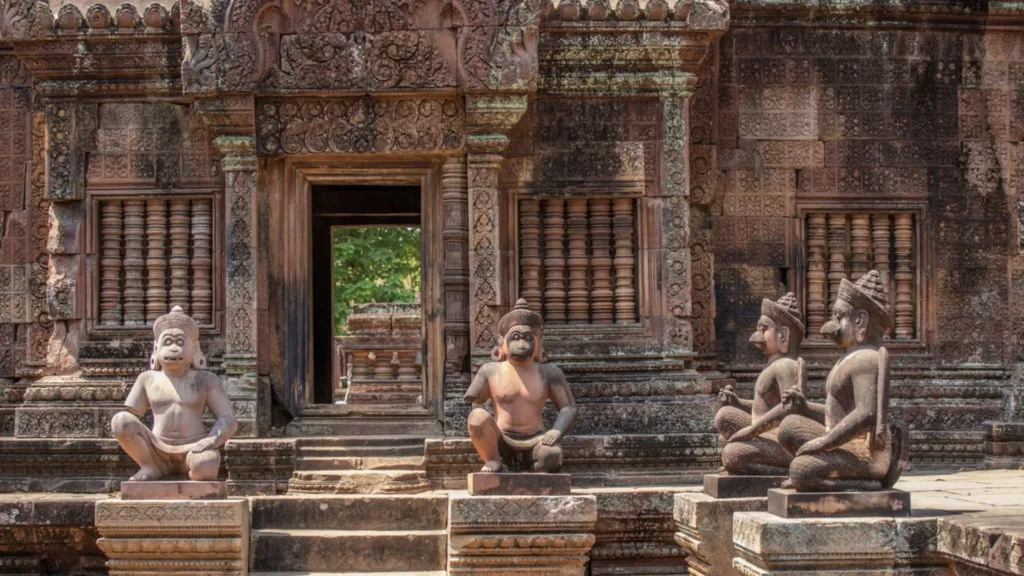 Banteay Srei, Angkor, Siem Reap — Gran Tour de Camboya
