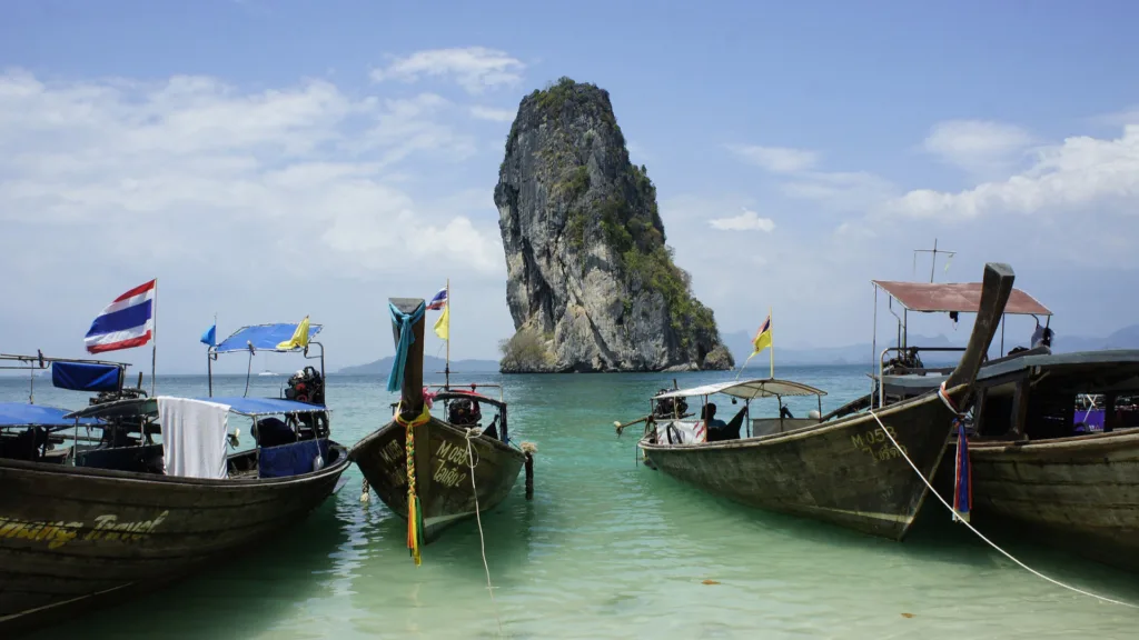 KRABI — Contrastes de Tailandia y Krabi
