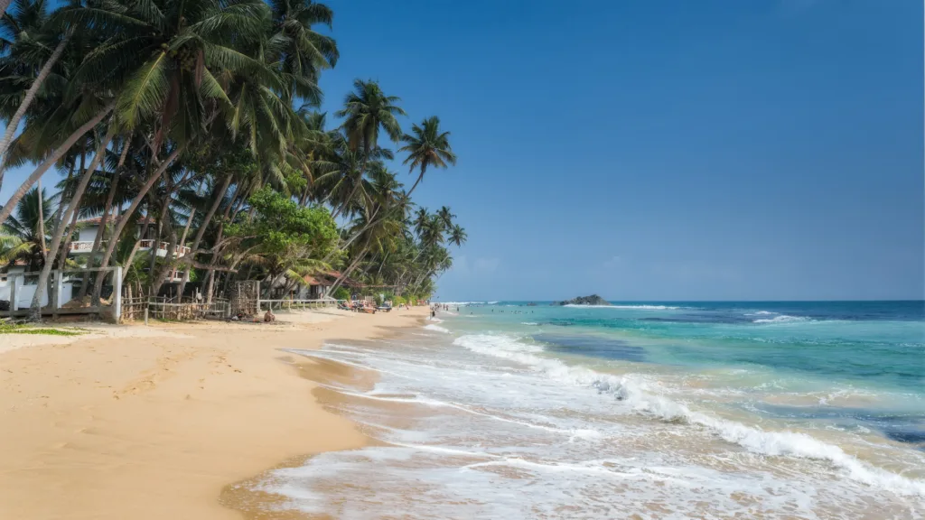 Playa de Hikkaduwa — Explore Sri Lanka con playas Suroeste