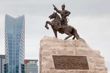 10 jul. Plaza central de Sukhabaatar, Ulán Bator — Mongolia con Festival Naadam