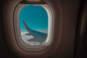 25 mar Vuelo de regreso — India celebración de Holi