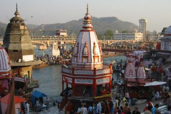 26 mar Ghat principal Har Ki Pauri, Haridwar — India Espiritual, Yoga y Festival Holi 2027
