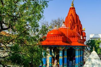 Templo de Brahm, Pushkar — India Norte al Completo
