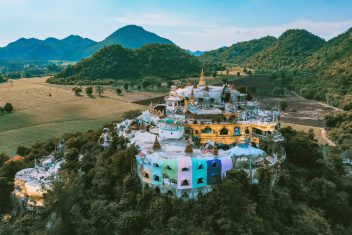 Wat Simalai Songtham en Nakhon Ratchasima — Tailandia, La Ruta de los Antiguos Reinos