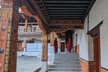 Rinpung Dzong, Paro — Bután al Completo y Katmandú