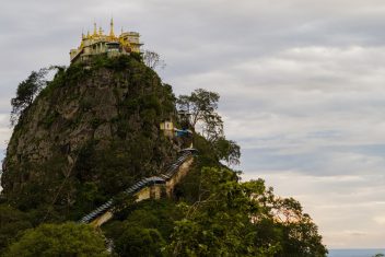 Monte Popa — Lo Mejor de Myanmar