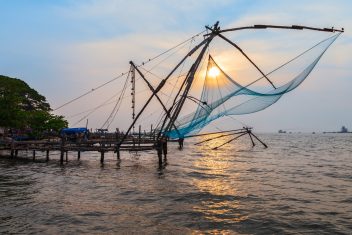Redes de pesca chinas, Cochín — Exótica India del Sur