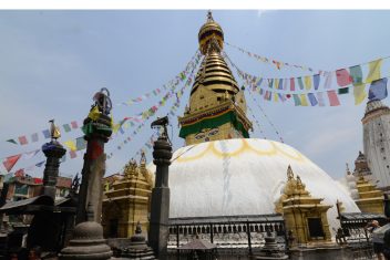 Estupa de Swayambhunath — India Sensaciones auténticas y Katmandú