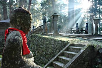 NACHI KATSUURA – KOYASAN – OSAKA — Japón: Camino de Kumano y Monte Koya