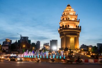 PHNOM PENH – ISLA DE LA SEDA — Vietnam y Camboya: Crucero por el Mekong