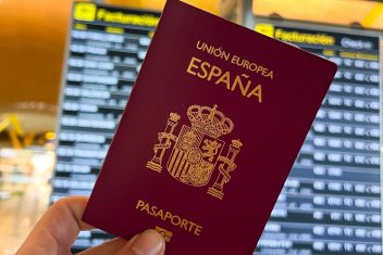 ESPAÑA - FUKUOKA — Kyushu, Leyendas y Tradiciones de Japón