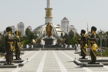 Ashgabat, Turkmenistán — Turkmenistán al Completo