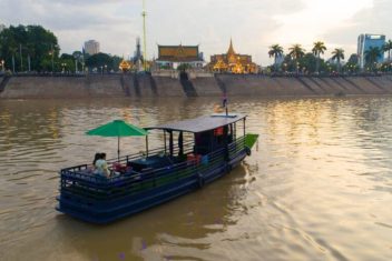 Crucero por el Rio, Phnom Penh — Camboya al Completo con Ratanakiri