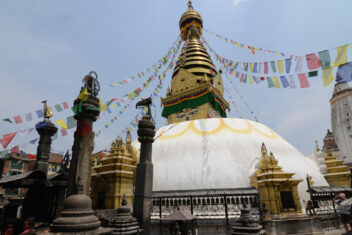 Estupa de Swayambunath, Kathmandu — Panorama de Bután y Katmandú