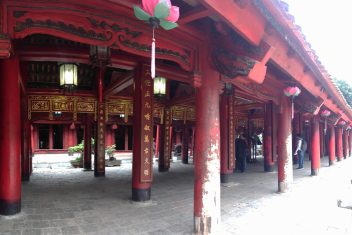 HANOI — Súper Vietnam y Phuket