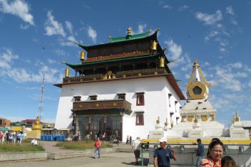 monasterio de Gandan, Ulán Bator — Mongolia: Explorar la Tierra Misteriosa